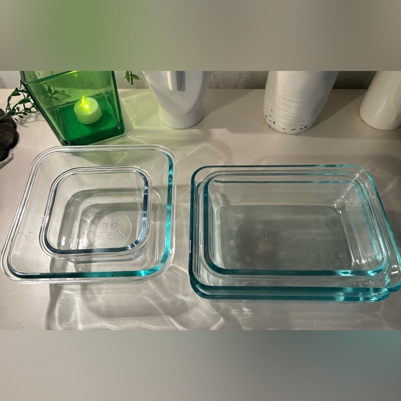 6 baking dishes (5 Pyrex) w/blue tint. - Picture 3 of 15